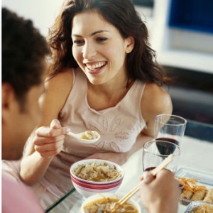 couple-eating-on-vday-square-w352